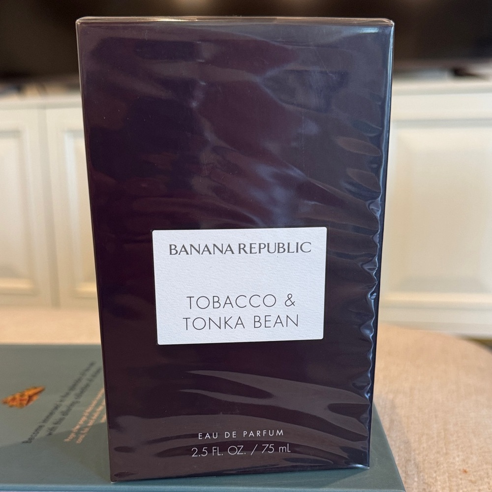 Banana Republic Tobacco & Tonka Bean EDP new